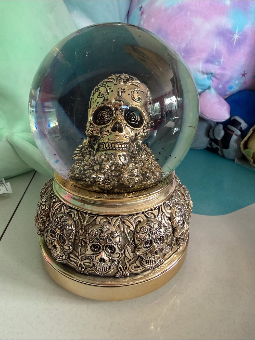 Gold Skull Decorative Halloween Snow Globe